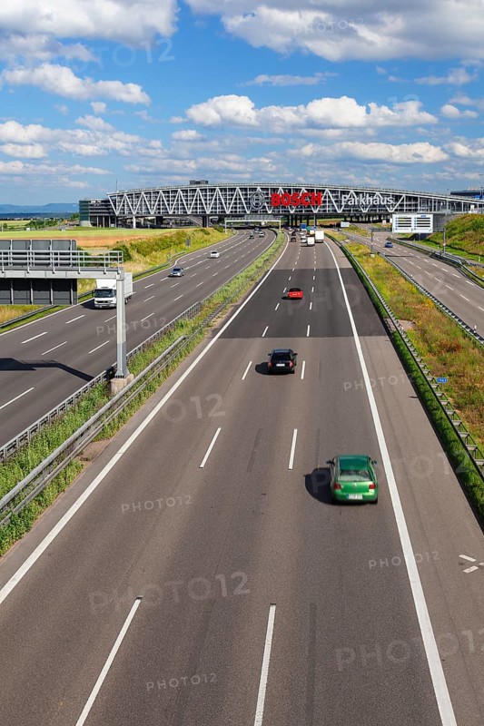 Trade fair car park on the A 8 at Stuttgart Airport