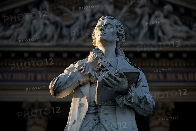 Schiller Monument