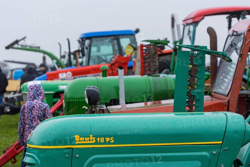 Tractor Pulling