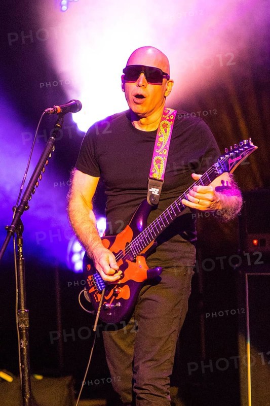 Joe Satriani live on stage