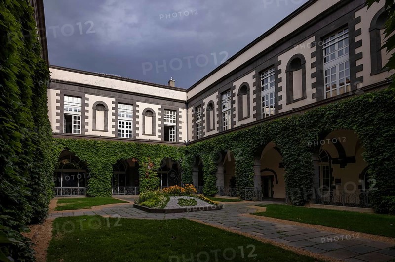 Courtyard of the Hotel de Ville