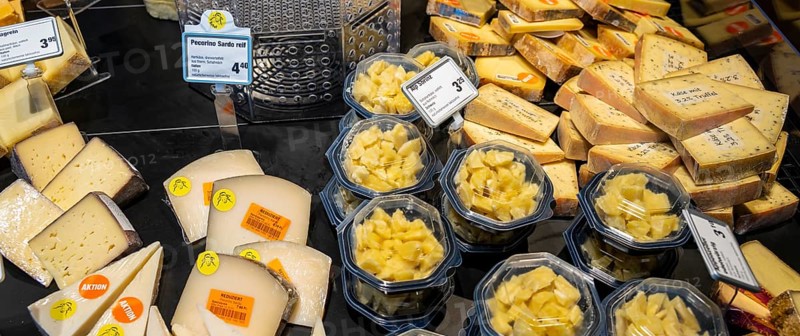 Supermarket food