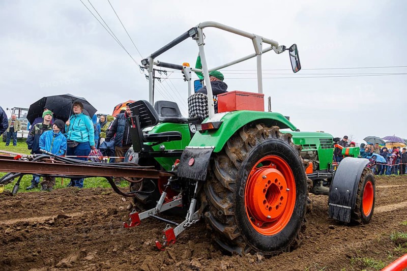 Tractor Pulling