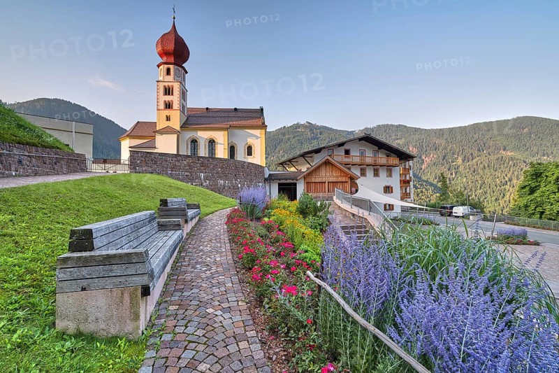 Parish church in Tiers am rose garden