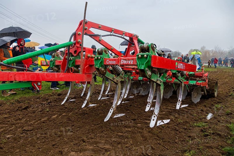 Tractor Pulling