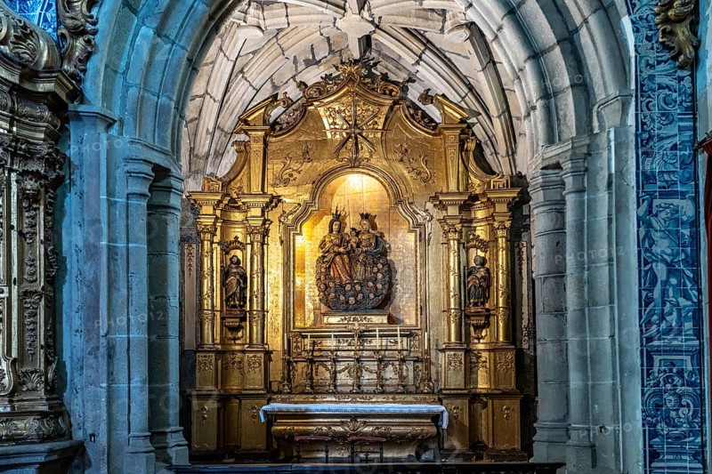 Altar of the church Igreja de Sao Francisco