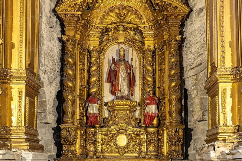 Altar detail in the Se do Porto Cathedral