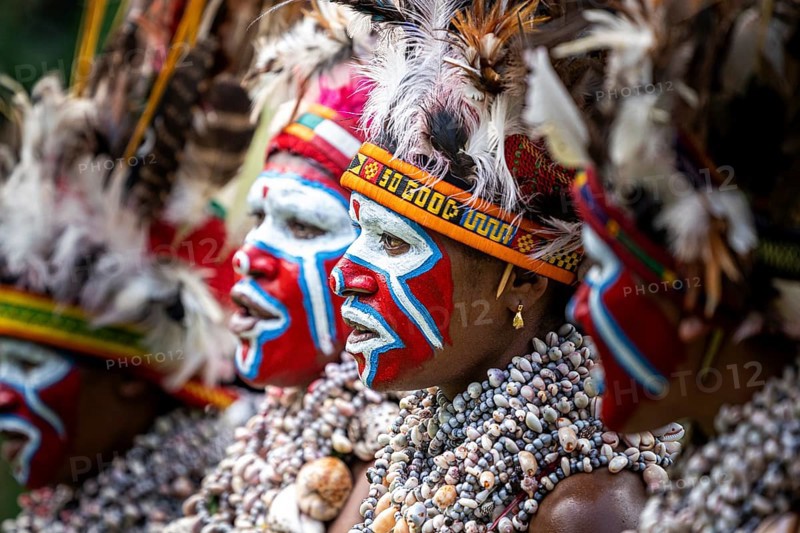Women in the highlands at a Sing-Sing of the Melpa tribe