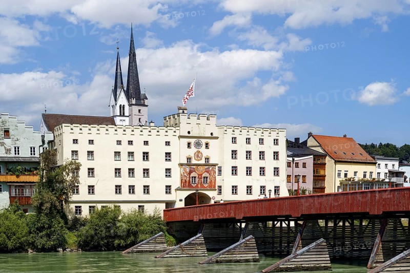 Innbruecke or Rote Bruecke with Brucktor