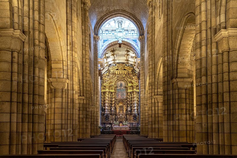 Interior and altar of the Se do Porto Cathedral