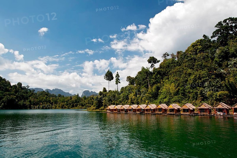 Raft huts on Lake Ratchaprabha or Lake Chiao Lan
