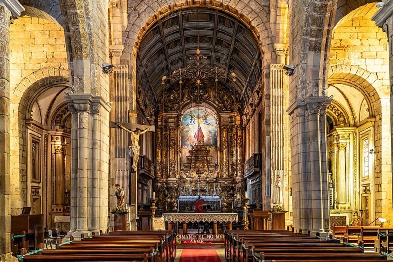 Interior of the church Igreja de Nossa Senhora da Oliveira