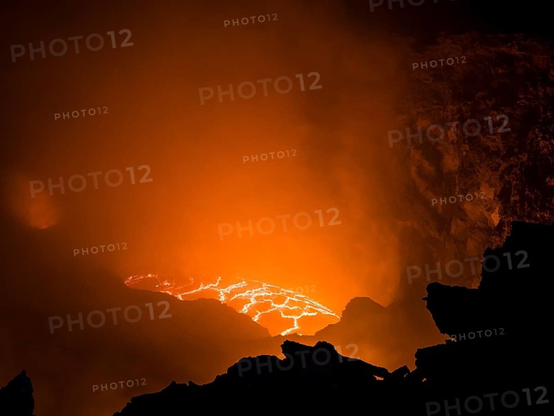 Lava flow with flowing magma