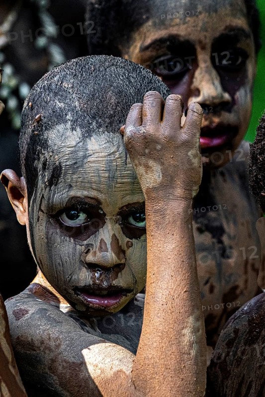 Children in war paint