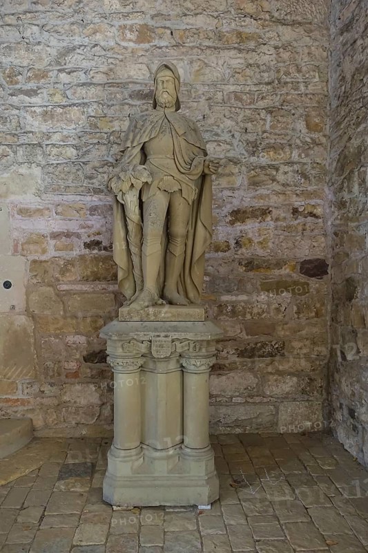 Statue