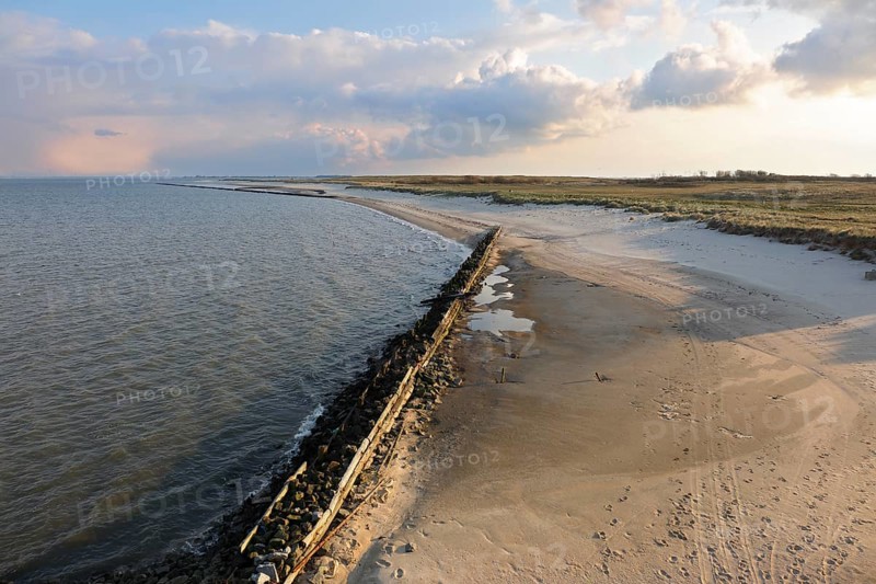 View from the radar tower of the island of Minsener Oog onto the eastern beach