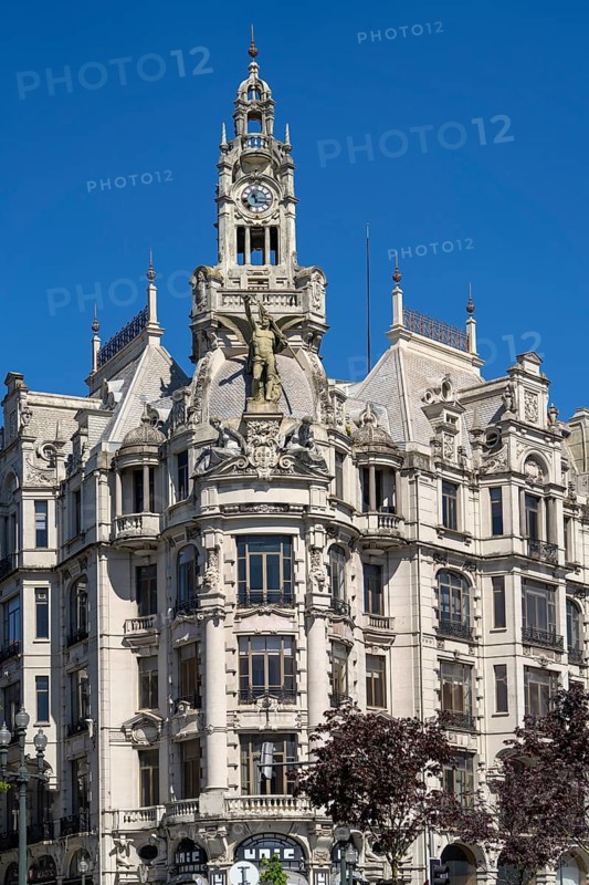 Architecture on Avenida dos Aliados