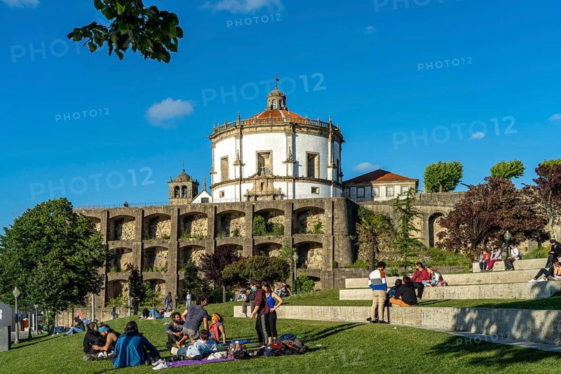 Young people in the Jardim do Morro park and the Mosteiro da Serra do Pilar monastery