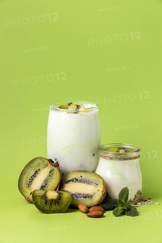 Composition delicious breakfast meal with yogurt_3