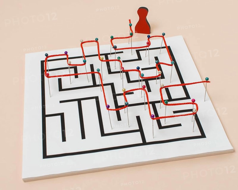 High angle maze thread