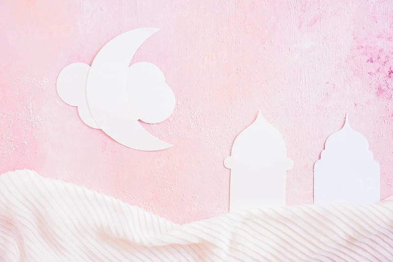Crescent mosque with tablecloth