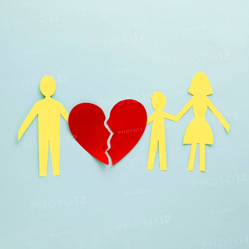 Top view family divorce paper shape