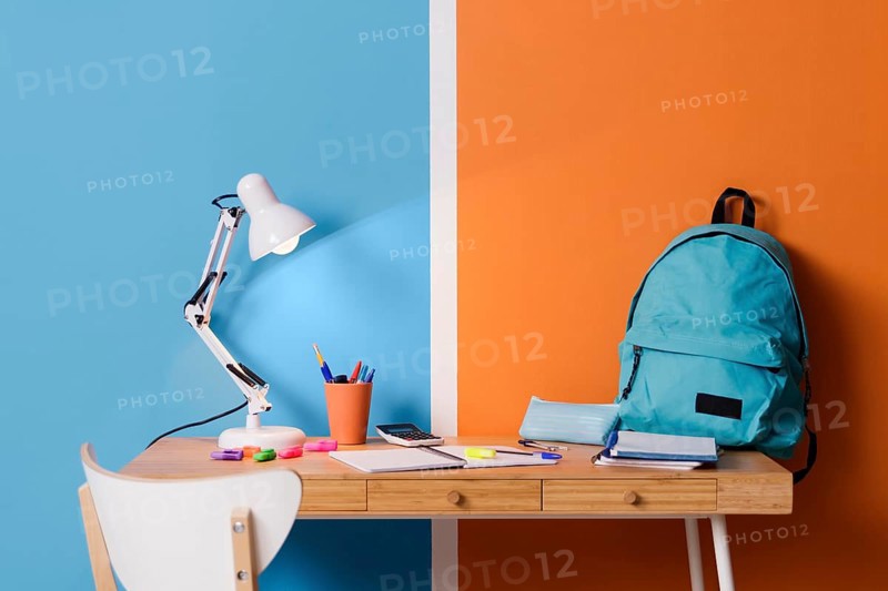 Children desk interior design_2