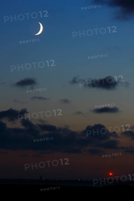 Moonset over Wangerooge