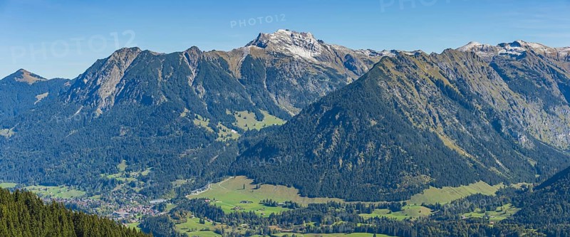 Mountain panorama from Soellereck to Stillachtal and Oberstdorf