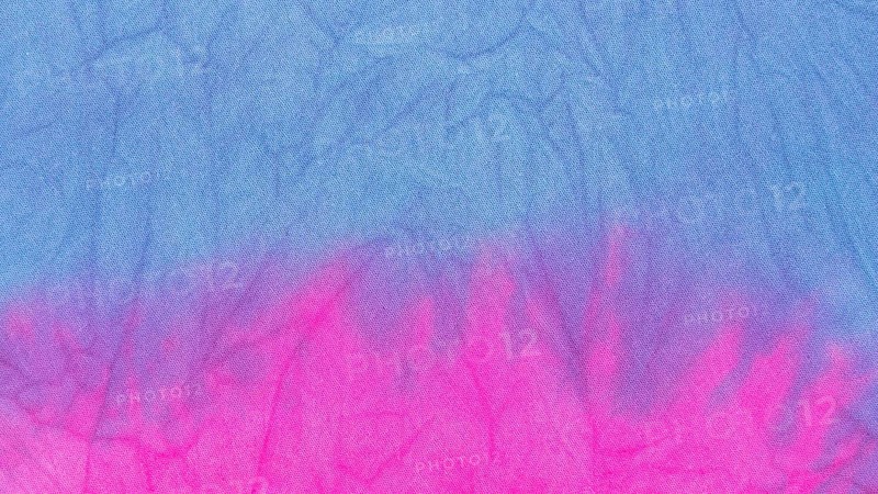 Gradient tie dye textile