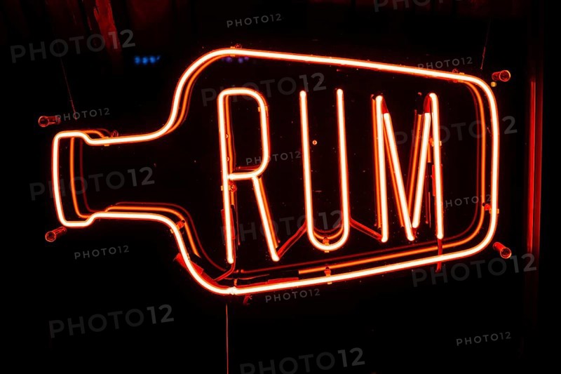 Neon sign bar with text rum