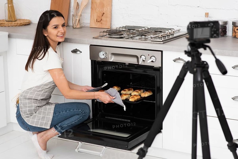 Vlogger recording cooking show