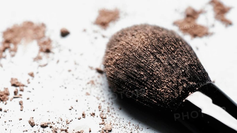 Close up brush with eyeshadow powder