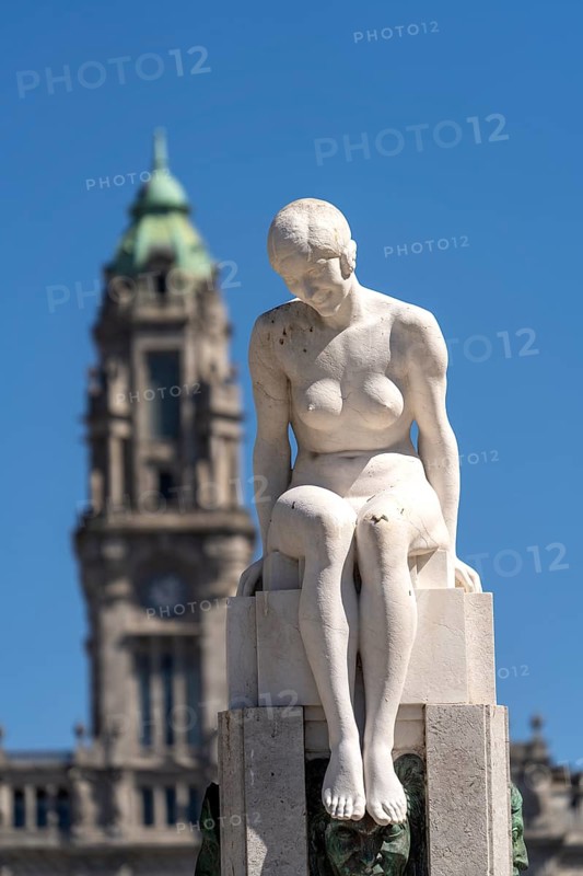Marble sculpture A Juventude and the Pacos de Concelho and City Hall