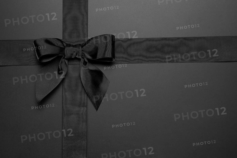 Minimal black friday ribbon