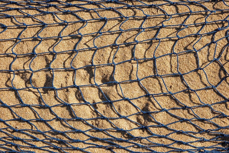 Fishing net sand