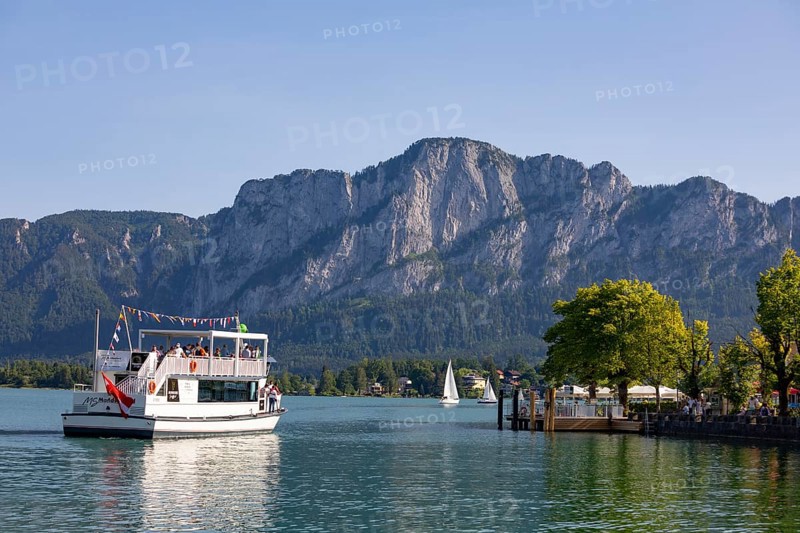 Lakeside promenade with excursion boat and Drachenwand
