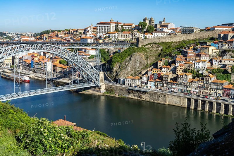 Ponte Dom Luis I Bridge over the Douro River and the Old Town of Porto