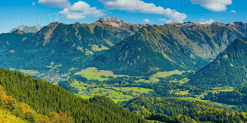 Mountain panorama from Soellereck to Stillachtal and Oberstdorf