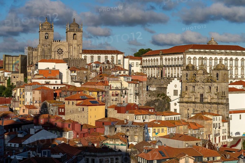 View from the Miradouro da Vitoria of the old town with the Se Cathedral