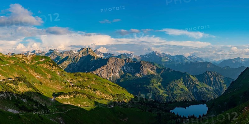 Mountain panorama from the Zeigersattel to the Seealpsee