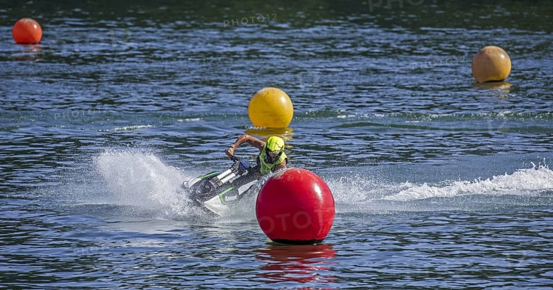 Jet ski