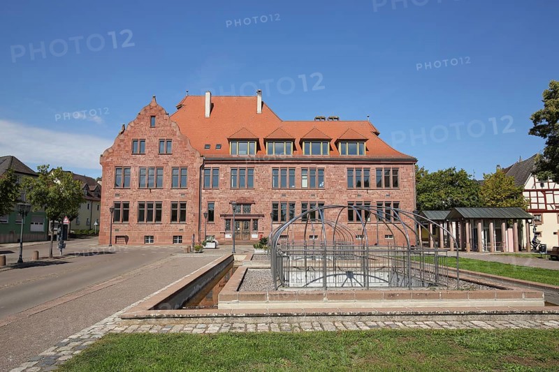 Historic primary school on the Schlossplatz