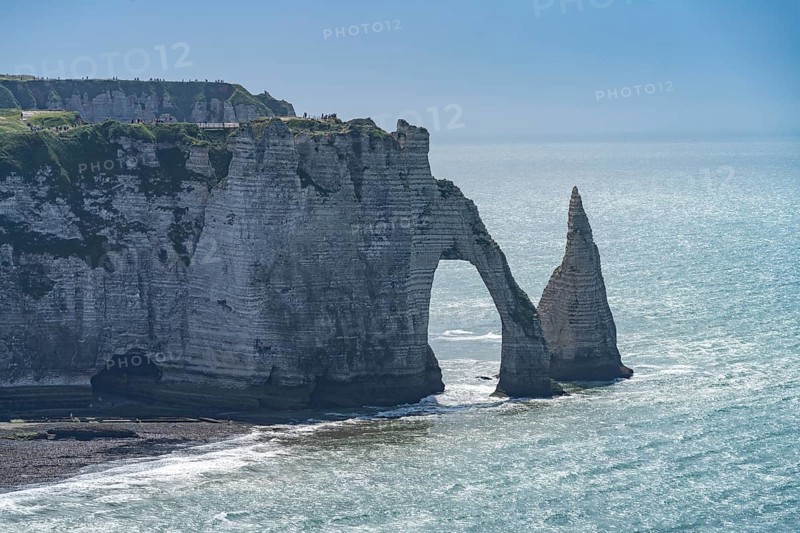 Porte d'Aval chalk cliffs and Aiguille of Etretat