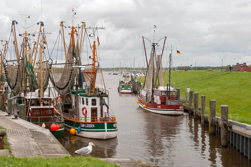 Crab cutter in Greetsiel harbour