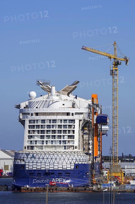 Construction of the Celebrity APEX cruise ship at the Chantiers de l'Atlantique