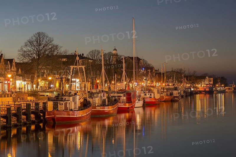 Traditional fishing boats in the canal der Alte Strom