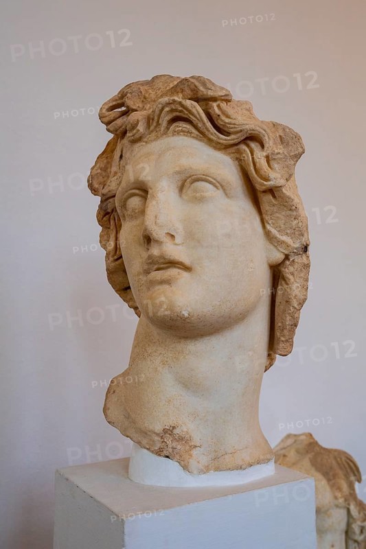 Portrait of the god Helios