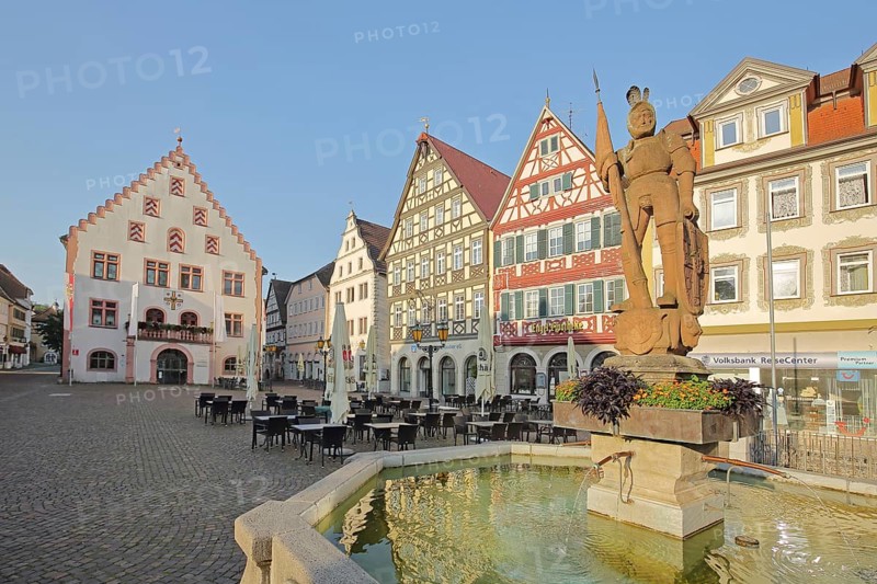 Milchling fountain with sculpture of Grand Master Wolfgang Schutzbar alias Milchling of the Teutonic Order