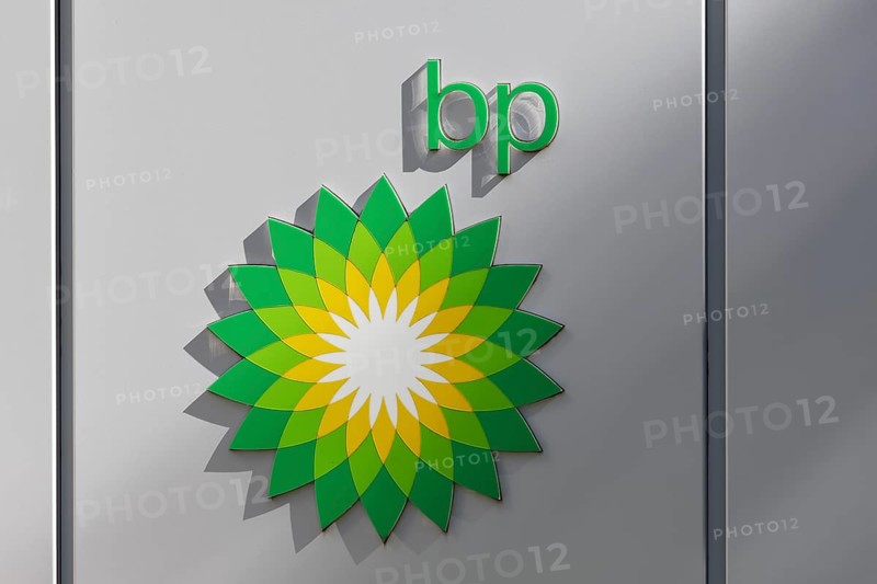 Logo BP Europa SE on the building